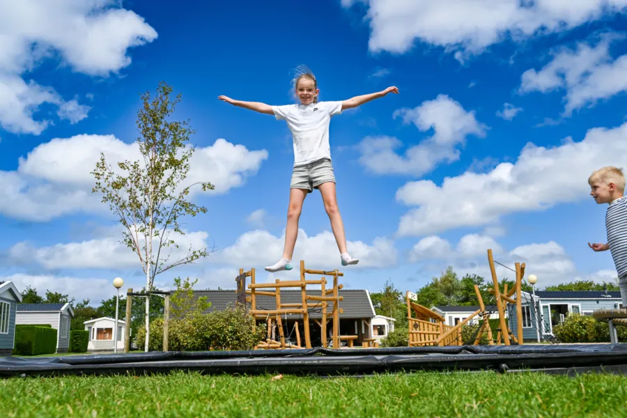 Coogherveld Camping Algemeen Trampoline speeltuin verk